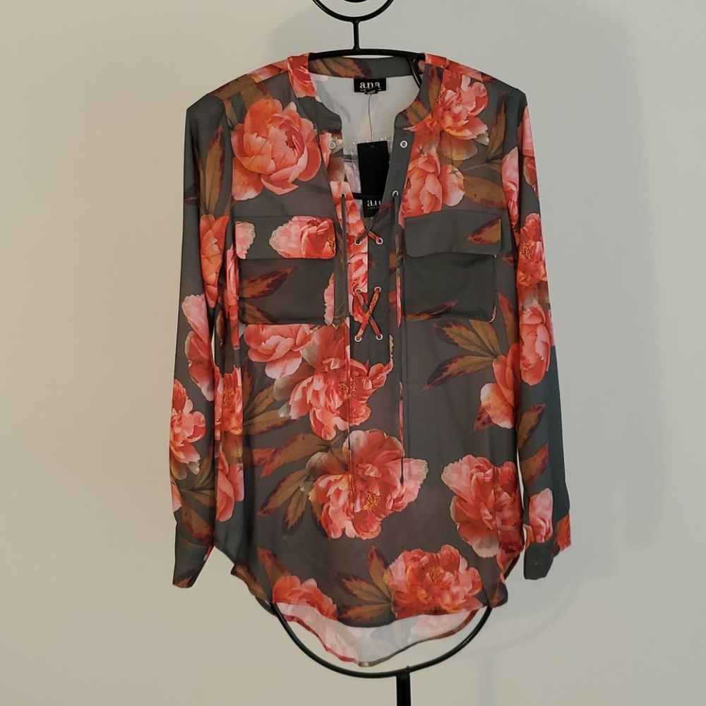 a.n.a. * Bold print front laced tunic